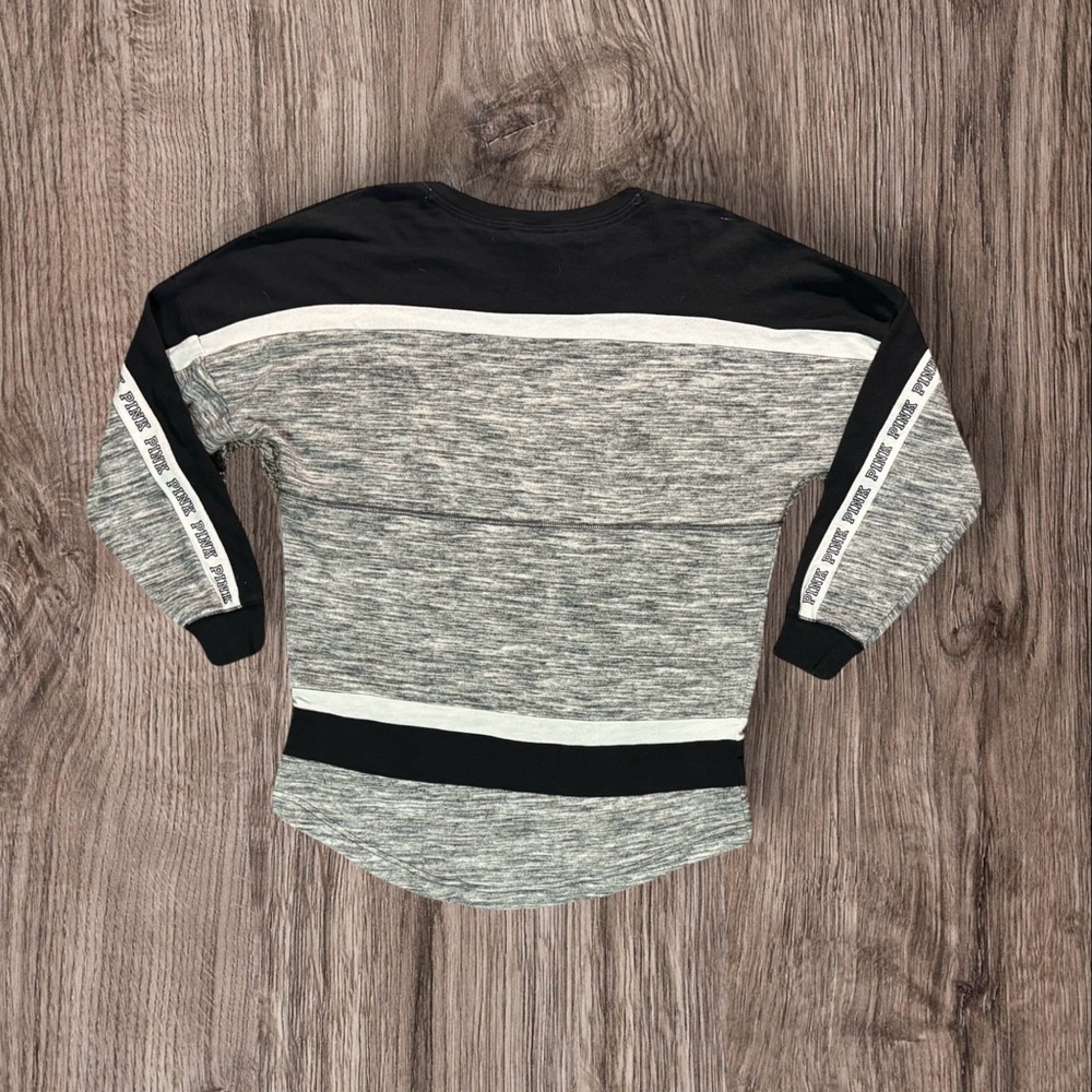 VS PINK - Black and Gray Long Sleeve Shirt - Picture 2 of 3